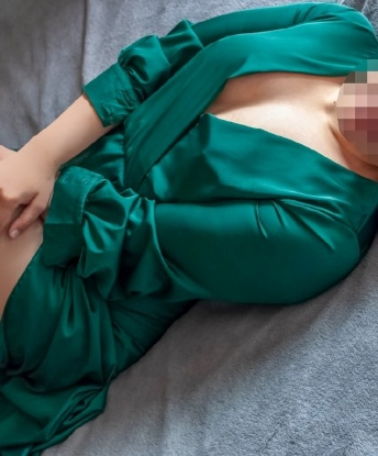 Очарую тебя своими сладкими губками 💋 и нежными прикосновениями. Отдайся моим магическим рукам и забудь обо всем на свете! Приглашаю в гости или могу приехать к тебе. У меня есть все, чтобы ты почувствовал себя настоящим мужчиной. Готова исполнить все твои фантазии и сделать незабываемый эротический массаж. У меня много положительных отзывов, и я гарантирую, что ты останешься доволен нашей встречей. Позаботься о себе и позвони мне прямо сейчас. Жду тебя, мой красивый! 💋🌹💦💥 Хани