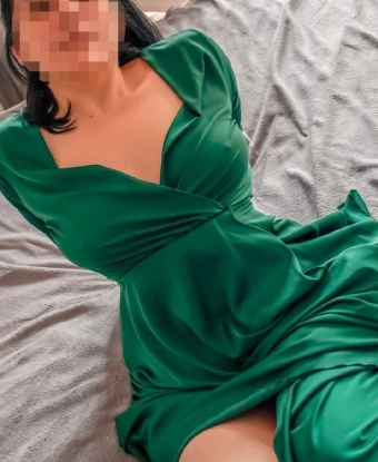 Очарую тебя своими сладкими губками 💋 и нежными прикосновениями. Отдайся моим магическим рукам и забудь обо всем на свете! Приглашаю в гости или могу приехать к тебе. У меня есть все, чтобы ты почувствовал себя настоящим мужчиной. Готова исполнить все твои фантазии и сделать незабываемый эротический массаж. У меня много положительных отзывов, и я гарантирую, что ты останешься доволен нашей встречей. Позаботься о себе и позвони мне прямо сейчас. Жду тебя, мой красивый! 💋🌹💦💥 Хани