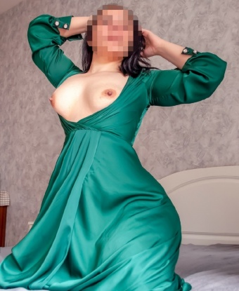Очарую тебя своими сладкими губками 💋 и нежными прикосновениями. Отдайся моим магическим рукам и забудь обо всем на свете! Приглашаю в гости или могу приехать к тебе. У меня есть все, чтобы ты почувствовал себя настоящим мужчиной. Готова исполнить все твои фантазии и сделать незабываемый эротический массаж. У меня много положительных отзывов, и я гарантирую, что ты останешься доволен нашей встречей. Позаботься о себе и позвони мне прямо сейчас. Жду тебя, мой красивый! 💋🌹💦💥 Хани